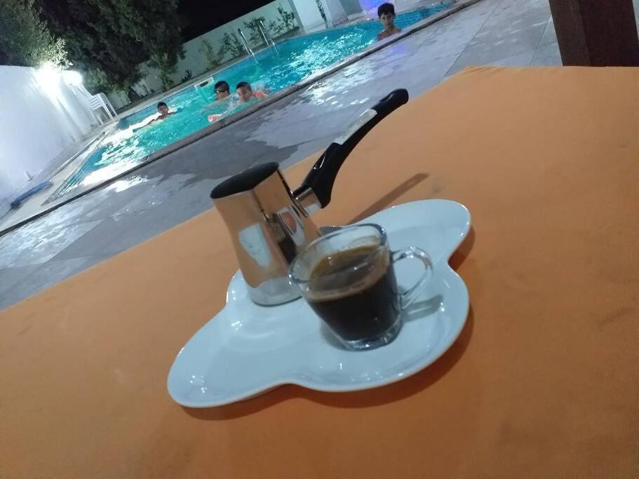 Magnifique Villa Avec Piscine Sur L'Ile De Djerba Pour Vacances Arkou Luaran gambar