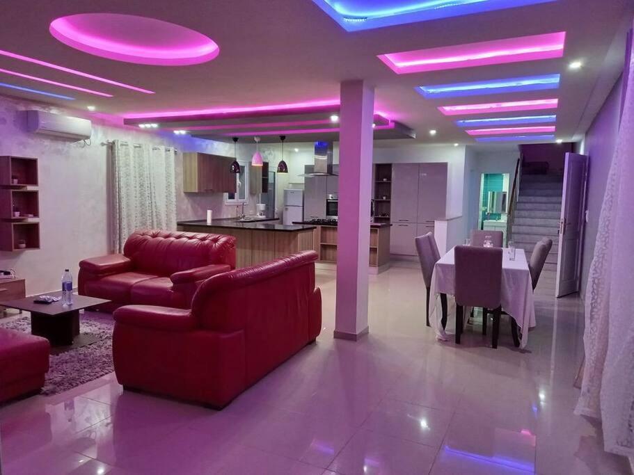 Magnifique Villa Avec Piscine Sur L'Ile De Djerba Pour Vacances Arkou Luaran gambar
