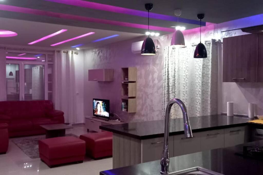 Magnifique Villa Avec Piscine Sur L'Ile De Djerba Pour Vacances Arkou Luaran gambar